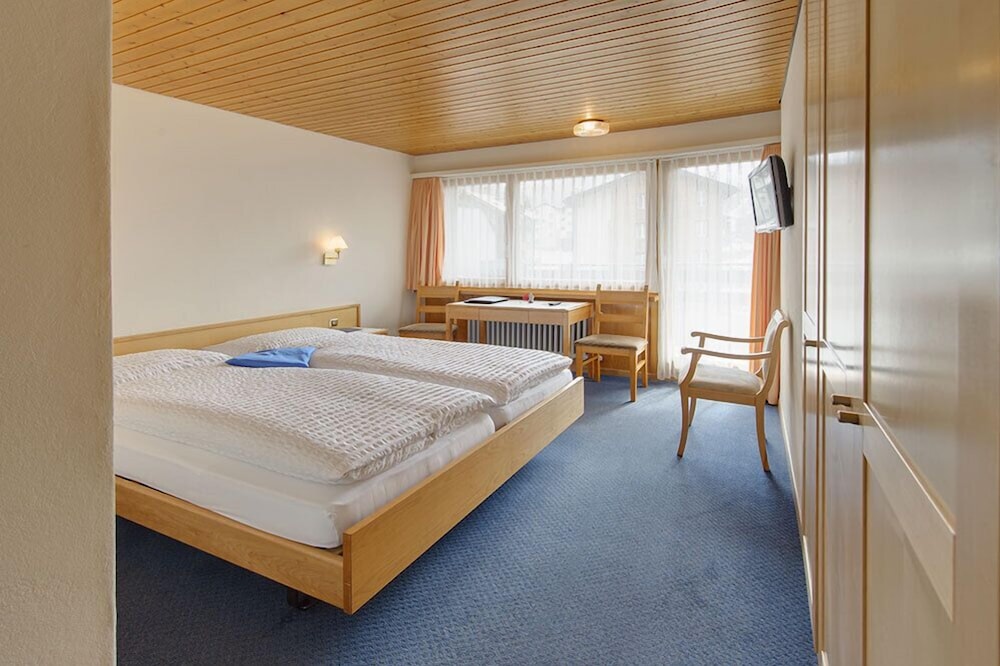 Premium Double or Twin Room, Balcony, Mountain View (Südbalkon Matterhorn)
