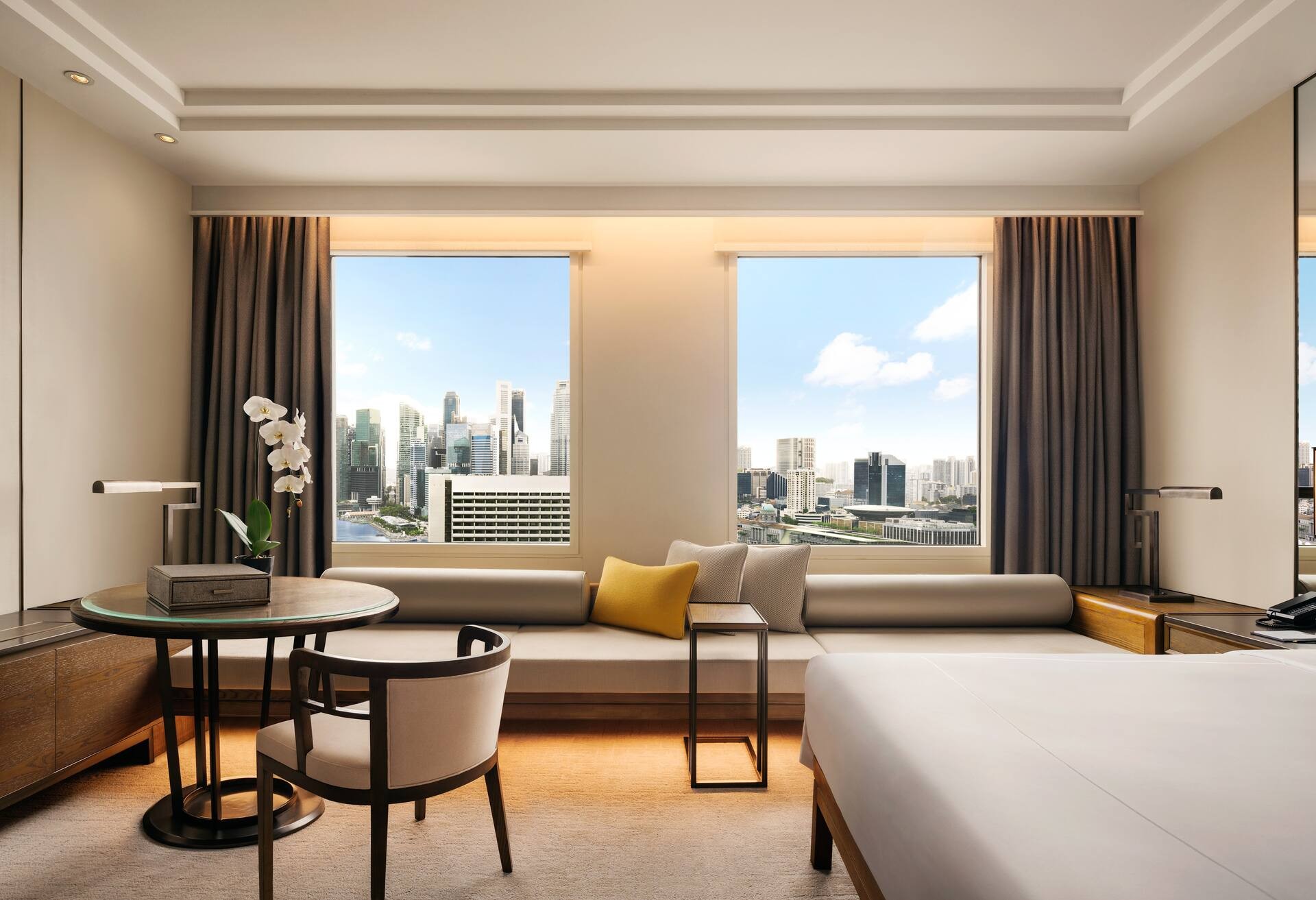 King Executive Room with Lounge Access thumbnail 5
