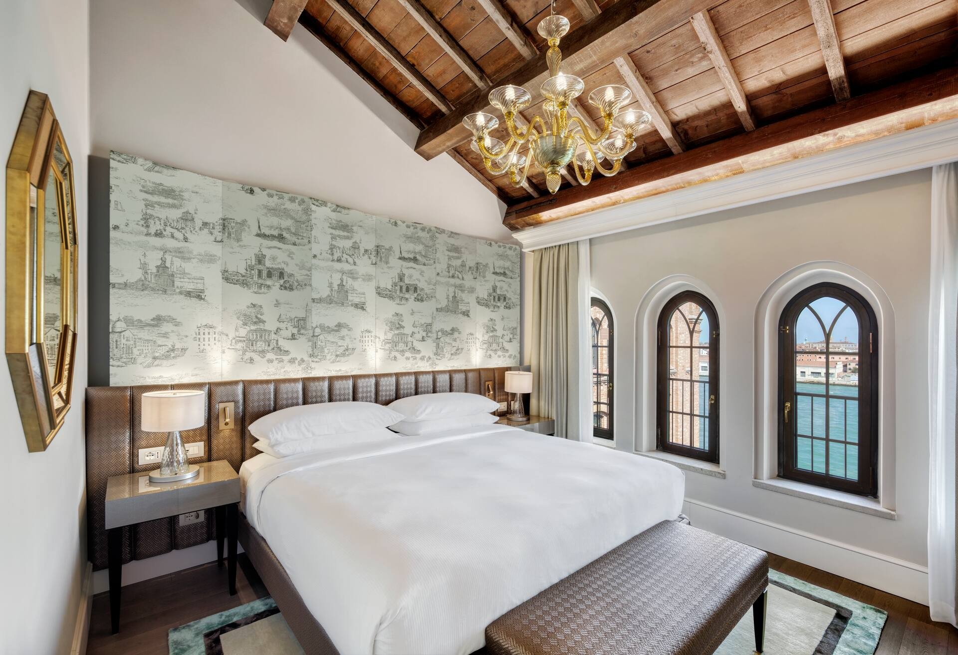 King Executive Suite with View of Venice