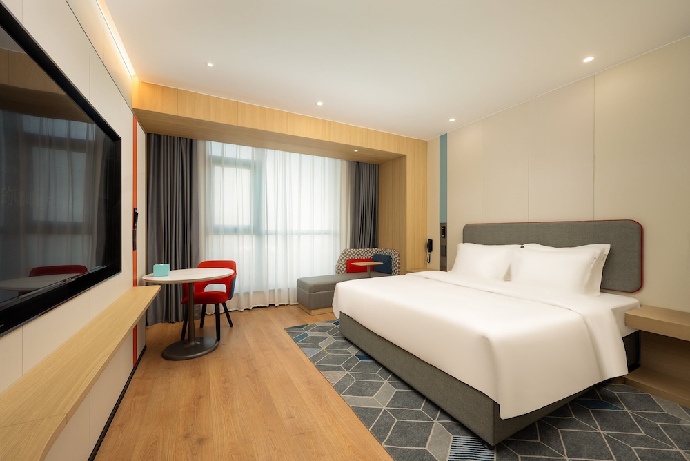 Standard Room, 1 King Bed