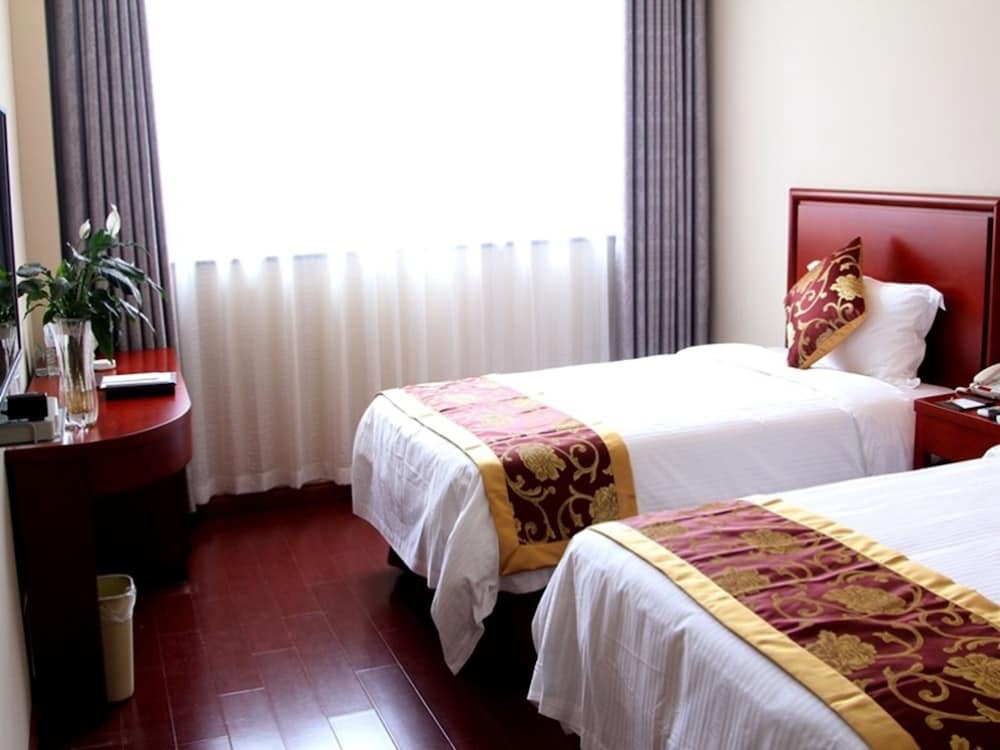 Standard Twin Room photo 2