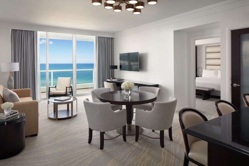 Sorrento Ocean View One Bedroom Suite