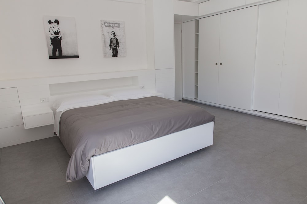Deluxe Studio Suite, Garden View