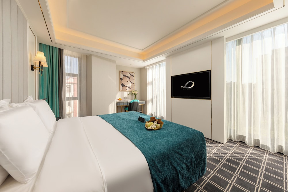 City Double Room, City View