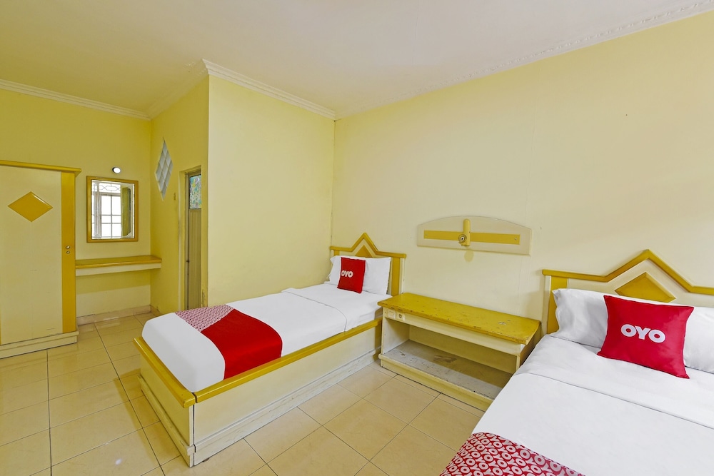 Deluxe Twin Room photo 3