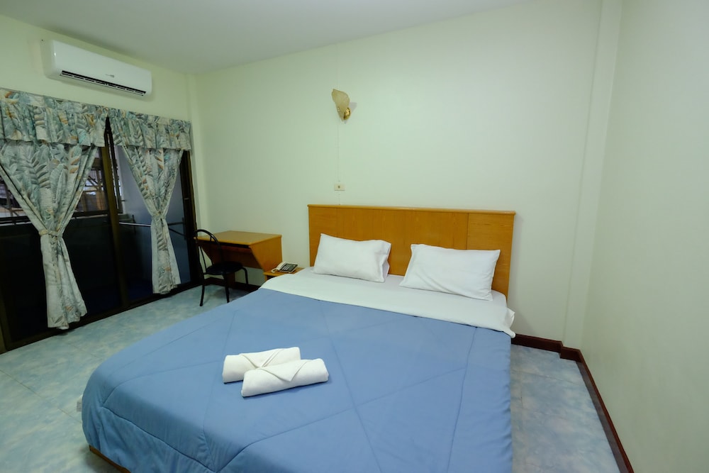 Standard Double Room with Air-con photo 1