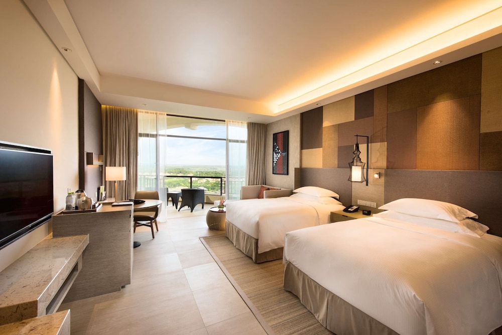 Room, 1 King Bed, Balcony