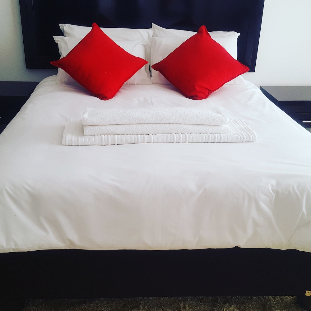 Deluxe Double Room, 1 Queen Bed, Private Bathroom photo 1