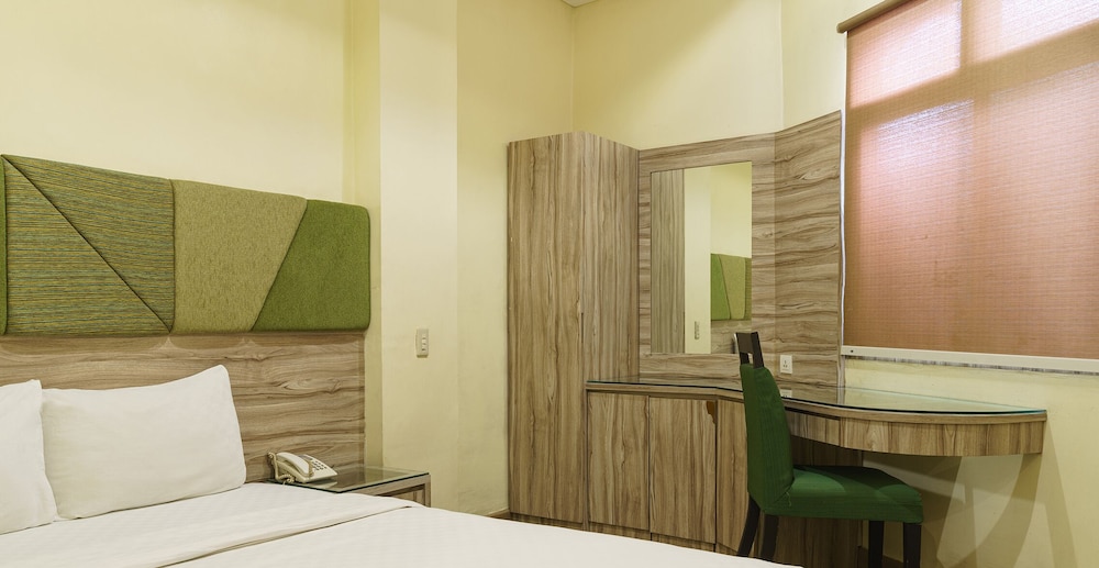 Standard Double Room - Photo 3
