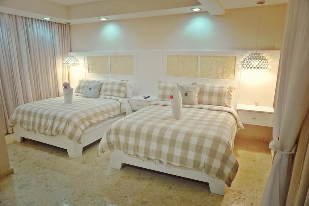 One Bedroom Apartment (Arenas) photo 1