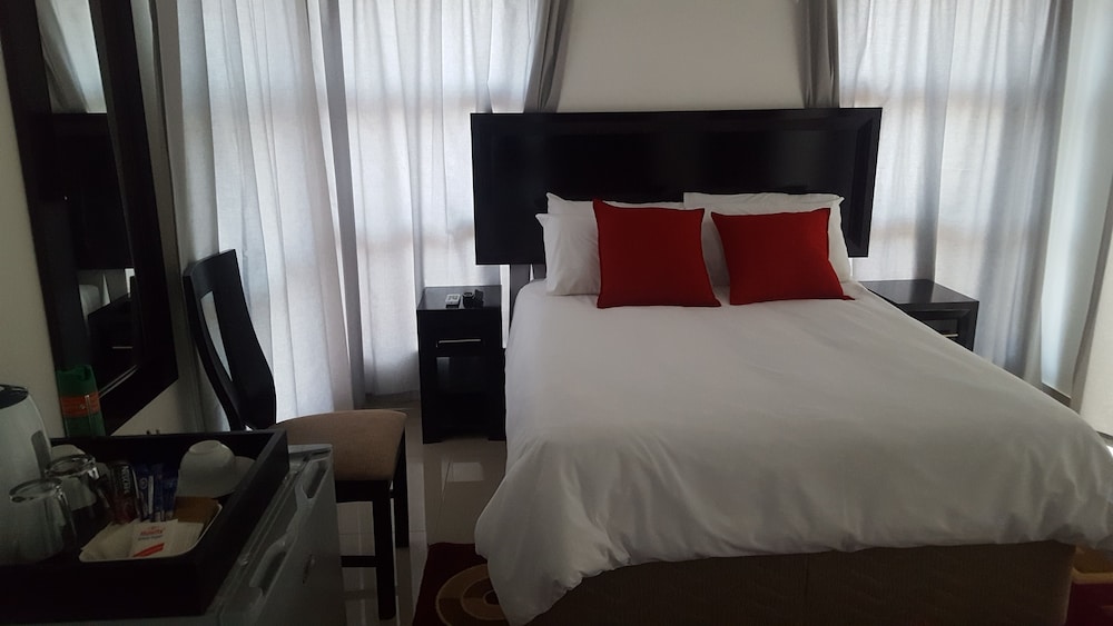 Deluxe Double or Twin Room, 1 Double Bed, Non Smoking photo 2