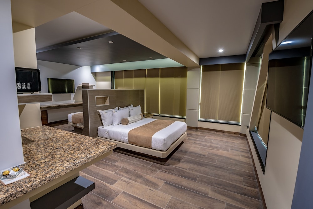 Classic Double Room, 2 Queen Beds