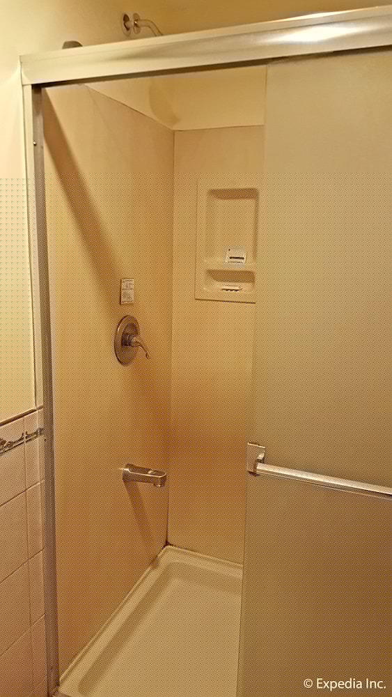 Superior Room, 2 Double Beds, Non Smoking (Limited View) - Photo 10