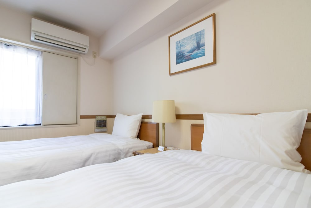 Standard Twin Room, Smoking
