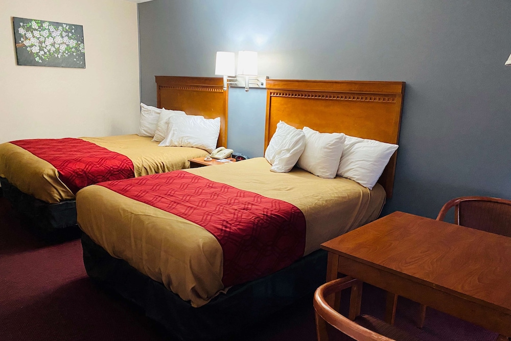 Studio Suite, 2 Queen Beds, Non Smoking photo 1