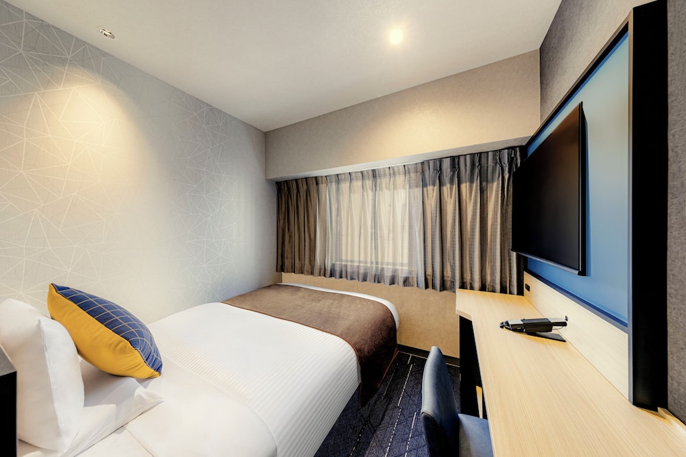 Renewal Standard Double Room, Non Smoking (No housekeeping) photo 2