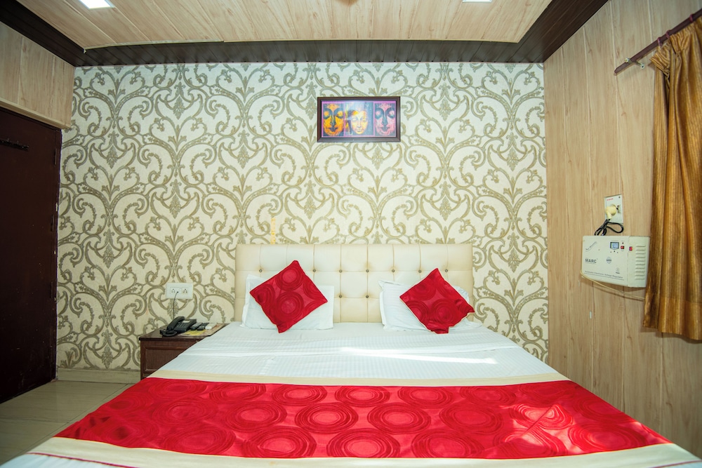 Deluxe Room, City View