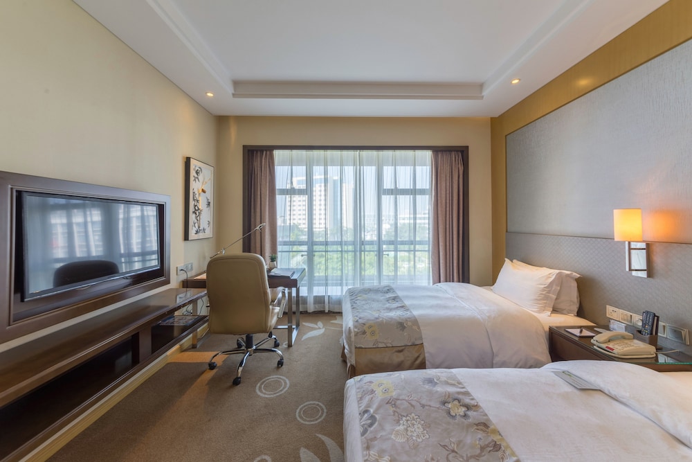 Elegand Twin Room photo 2