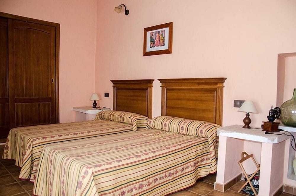 House, Multiple Bedrooms