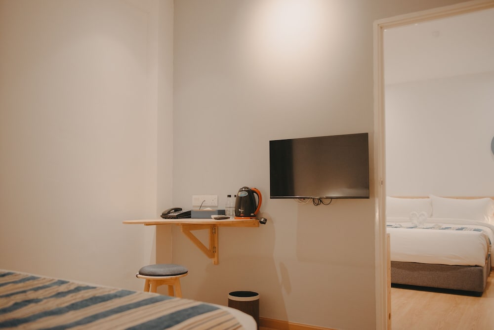 Family Suite - Photo 6