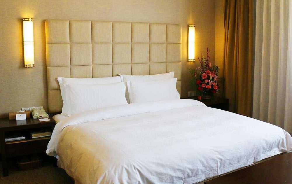Deluxe Suite, 1 King Bed, Non Smoking