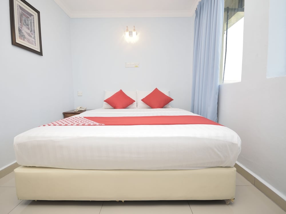 Deluxe Double Room, 1 Queen Bed photo 3