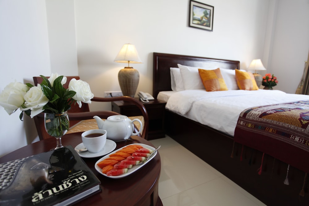 Deluxe Room - Photo 14
