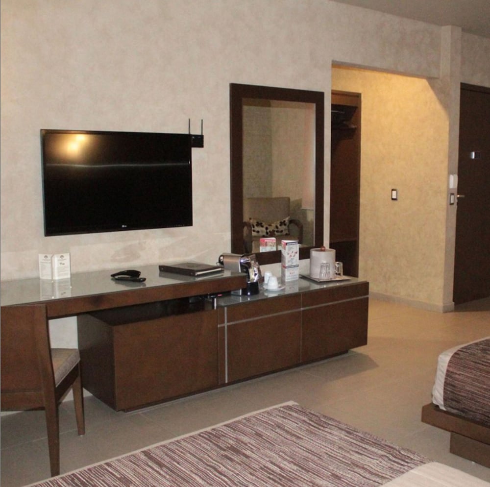 Standard Double Room - Photo 6