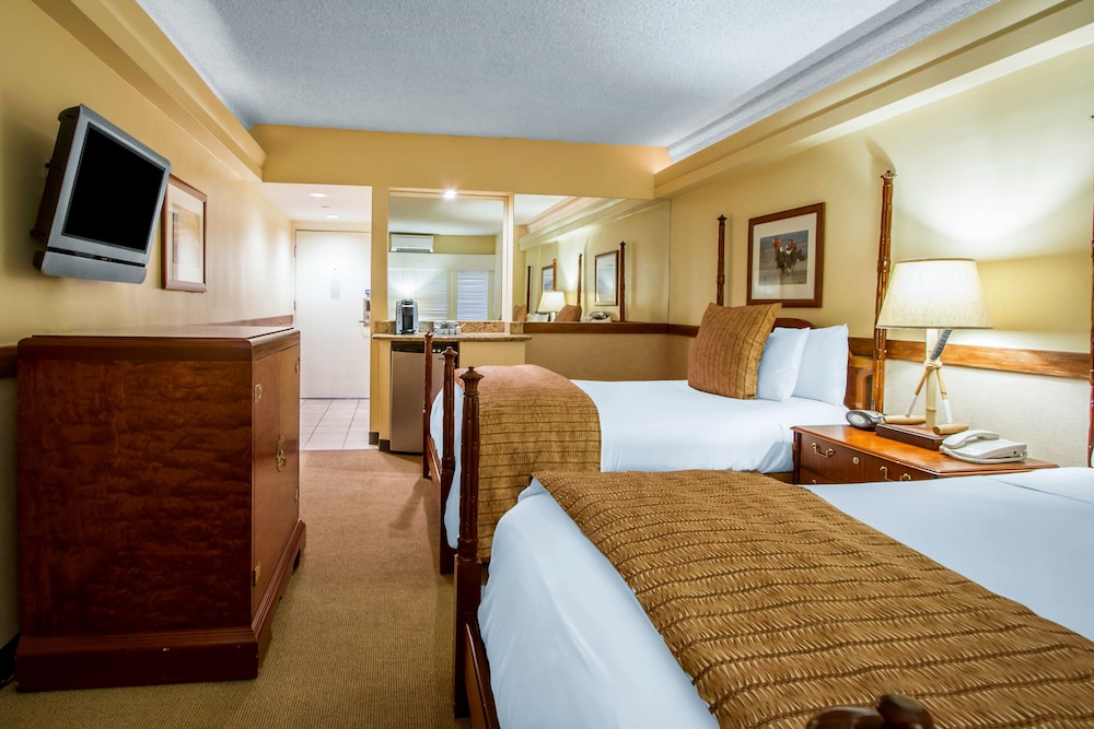 Classic Room, 2 Double Beds, City View - Photo 4