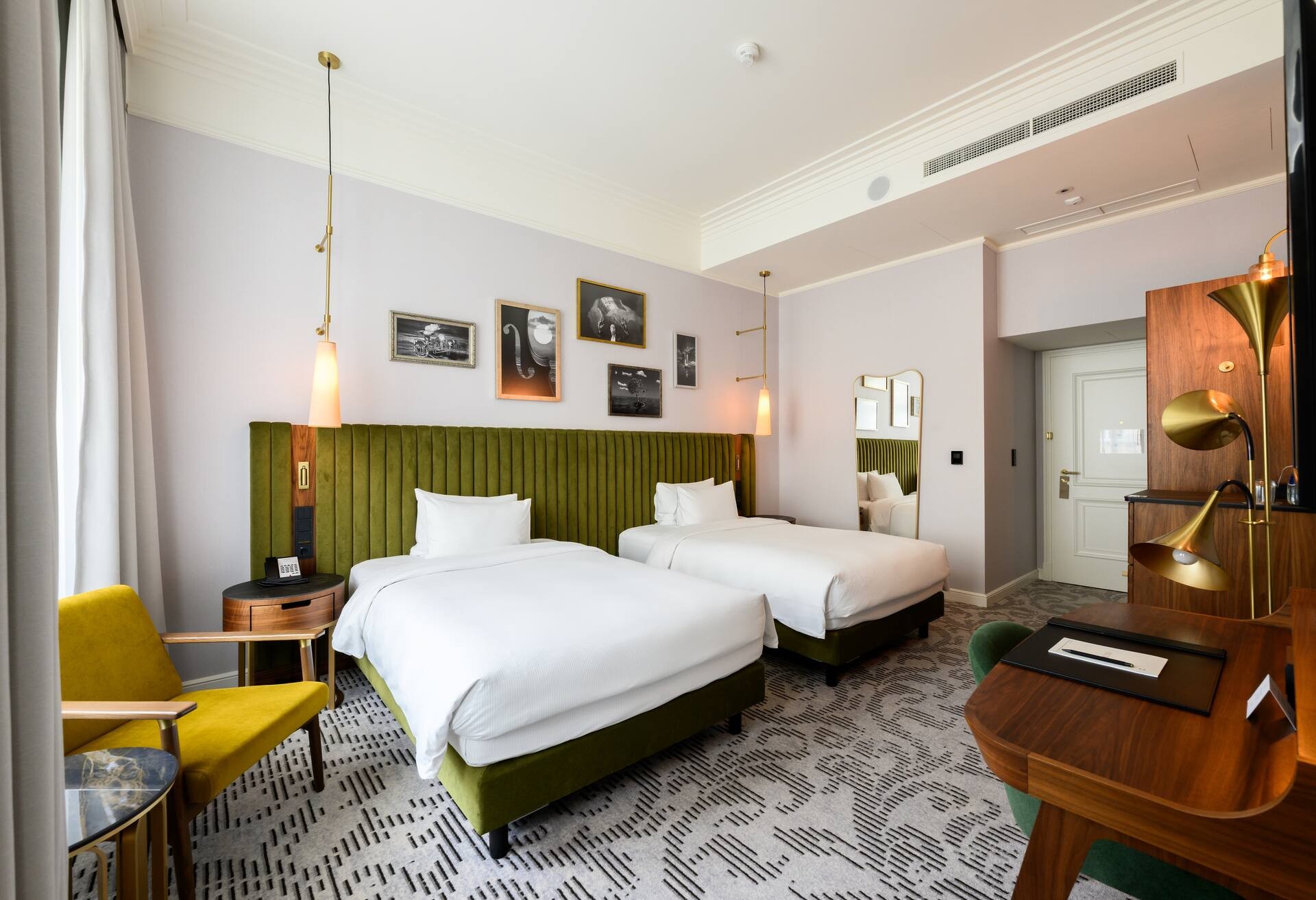 Two Double Beds Old Town Room photo 1
