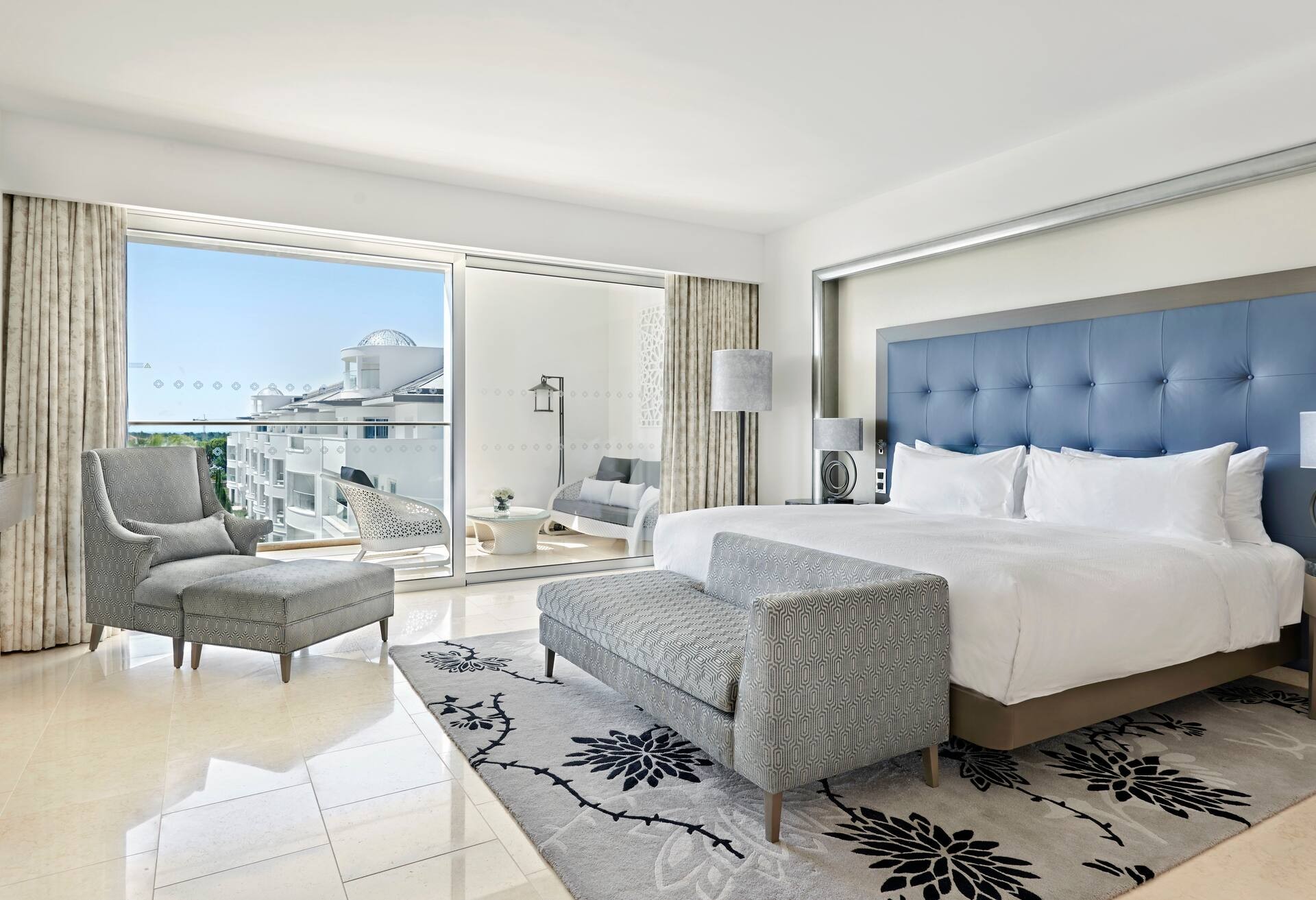 King Grand Deluxe Suite with Pool View