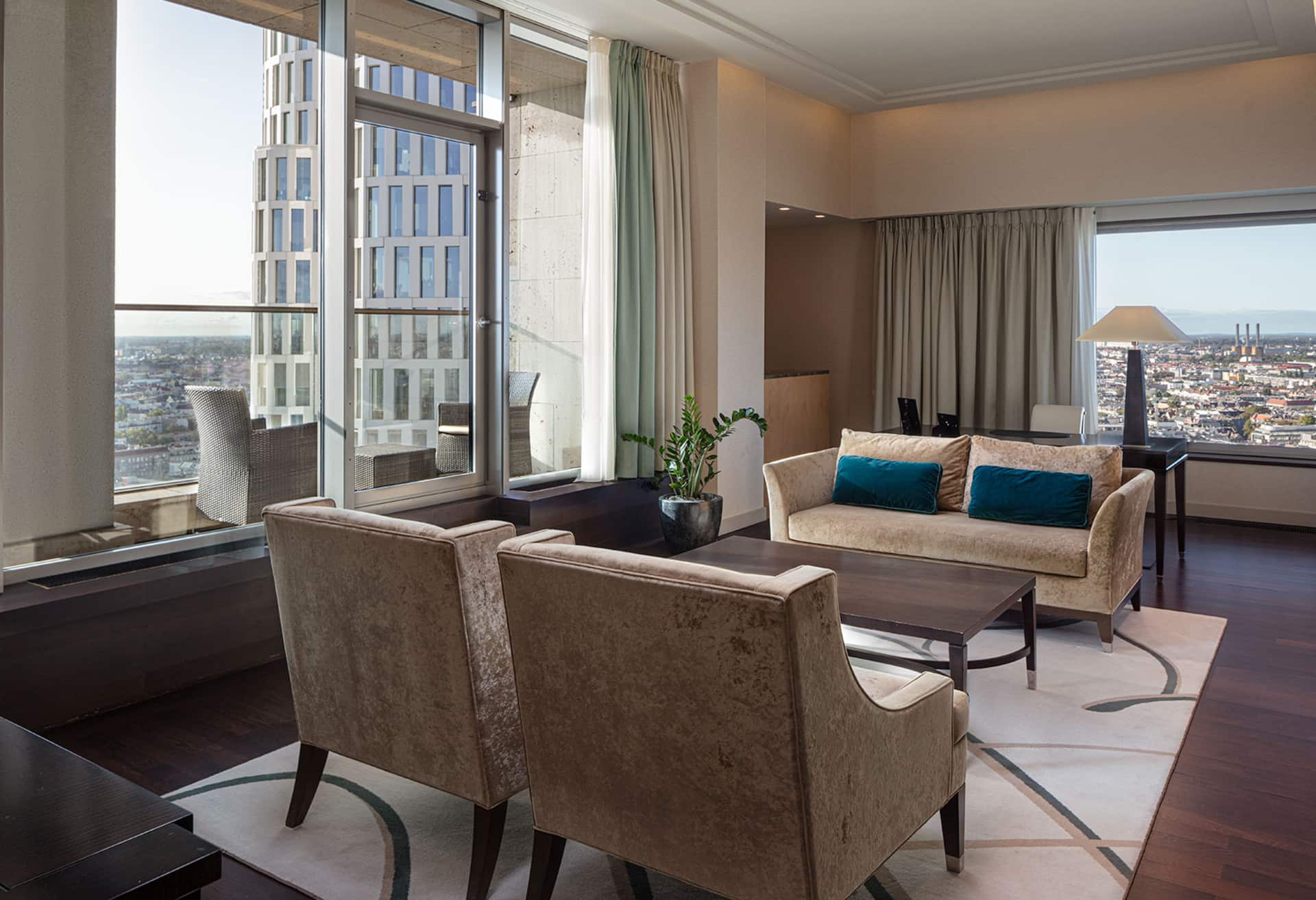 Premier Grand Tower Suite