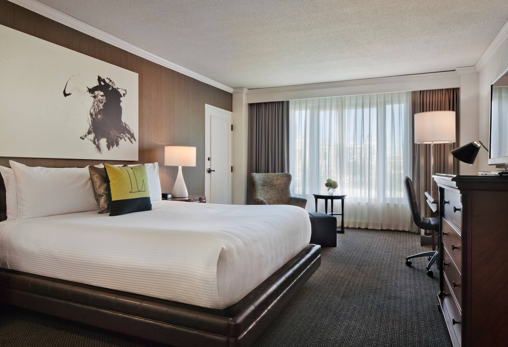 1 King Bed Room