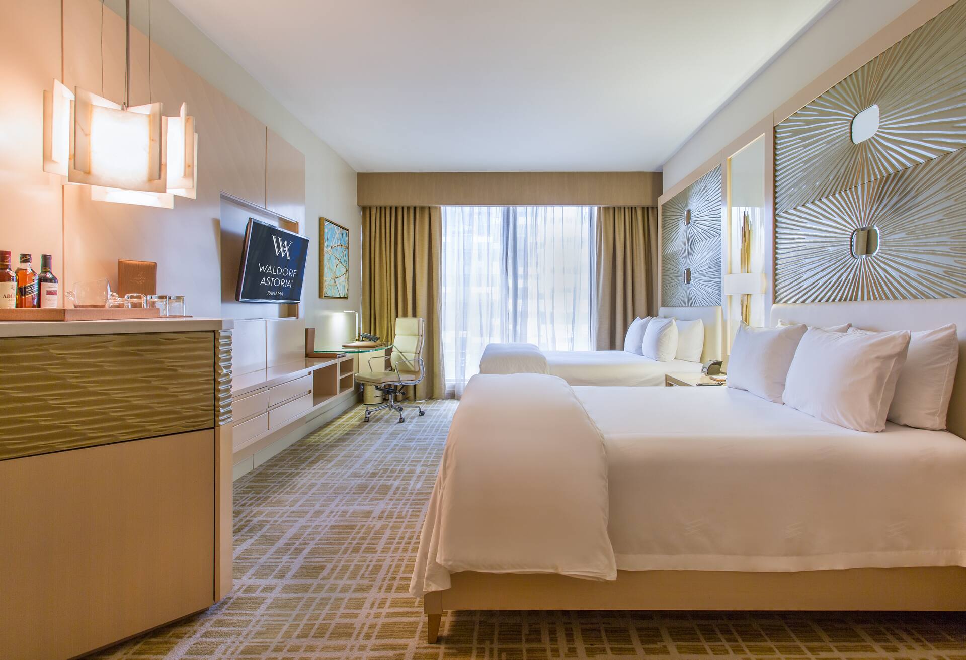 Deluxe - 2 Double Beds