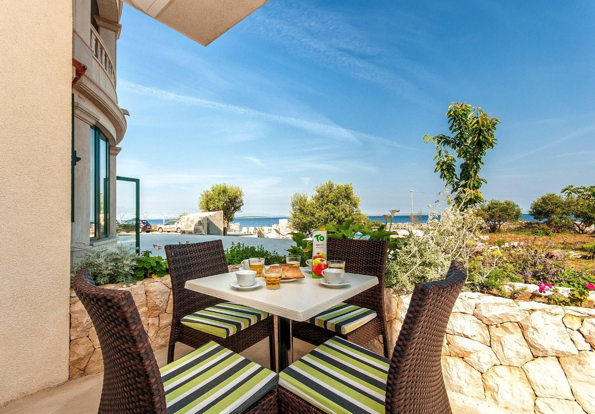 Apartment with Sea View