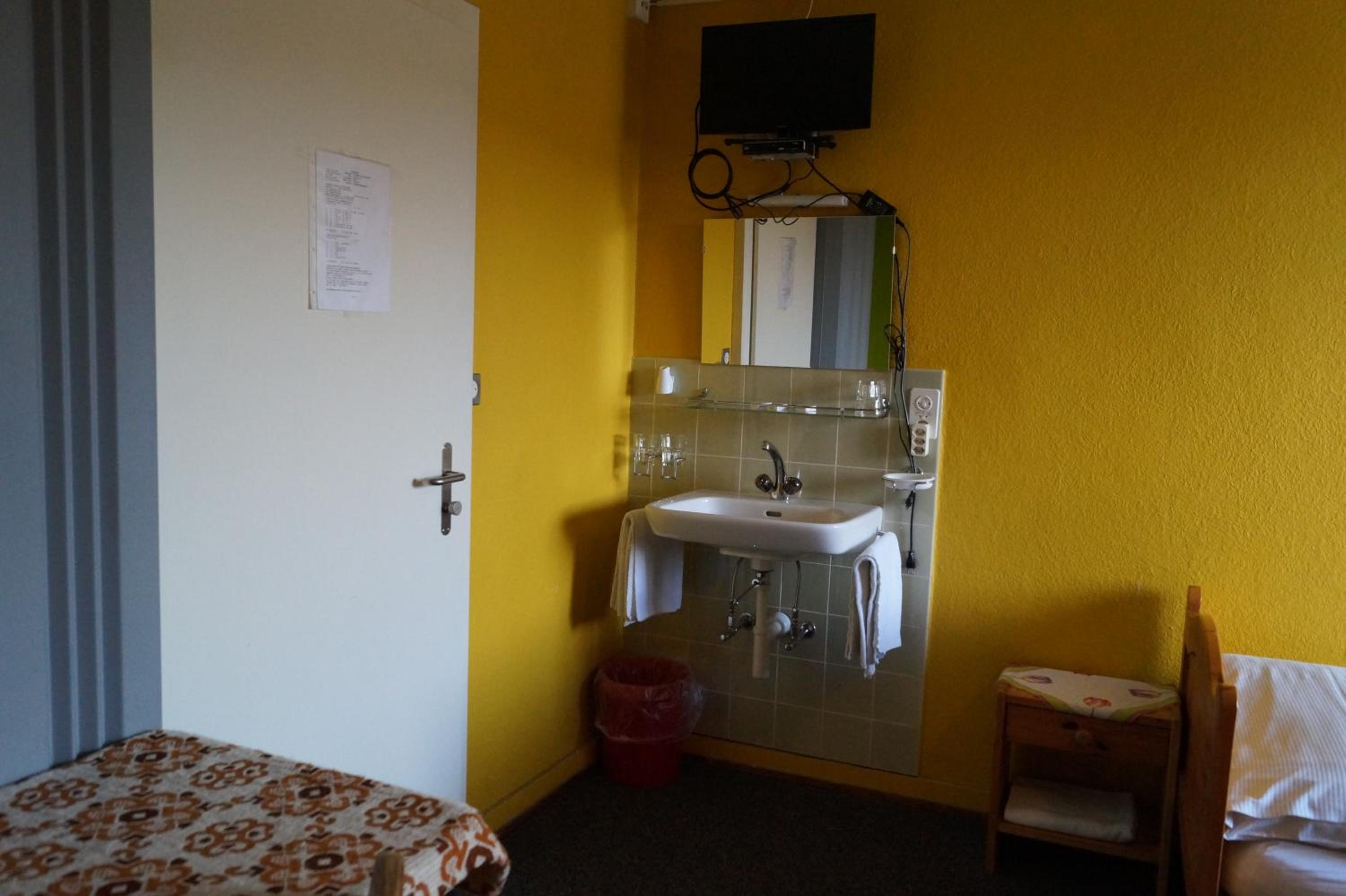 Triple Room with Shared Bathroom