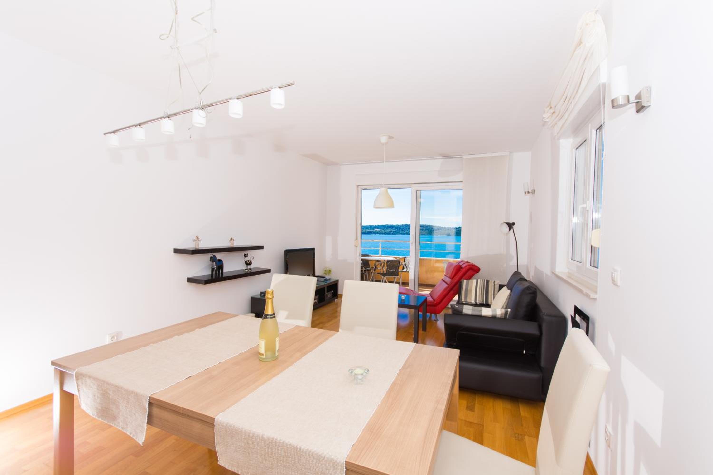 Apartment with Sea View