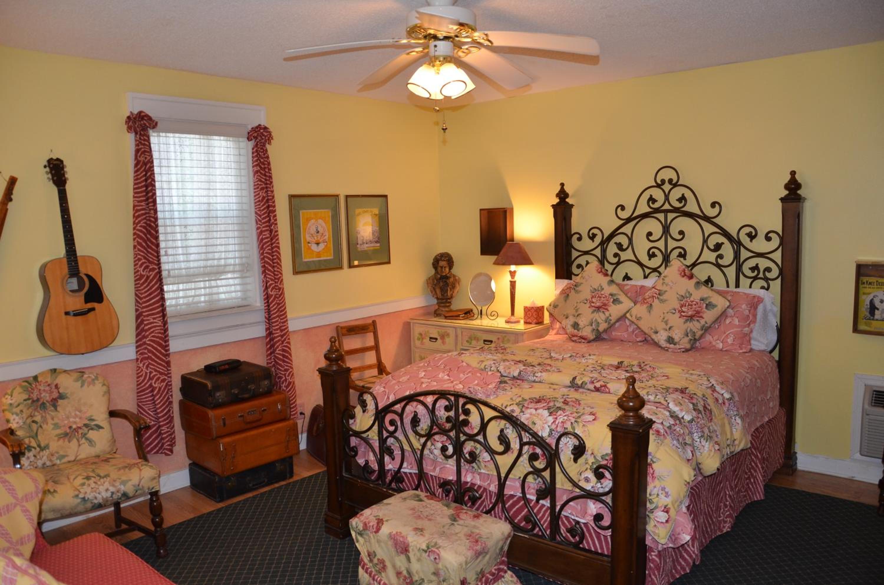 Queen Room