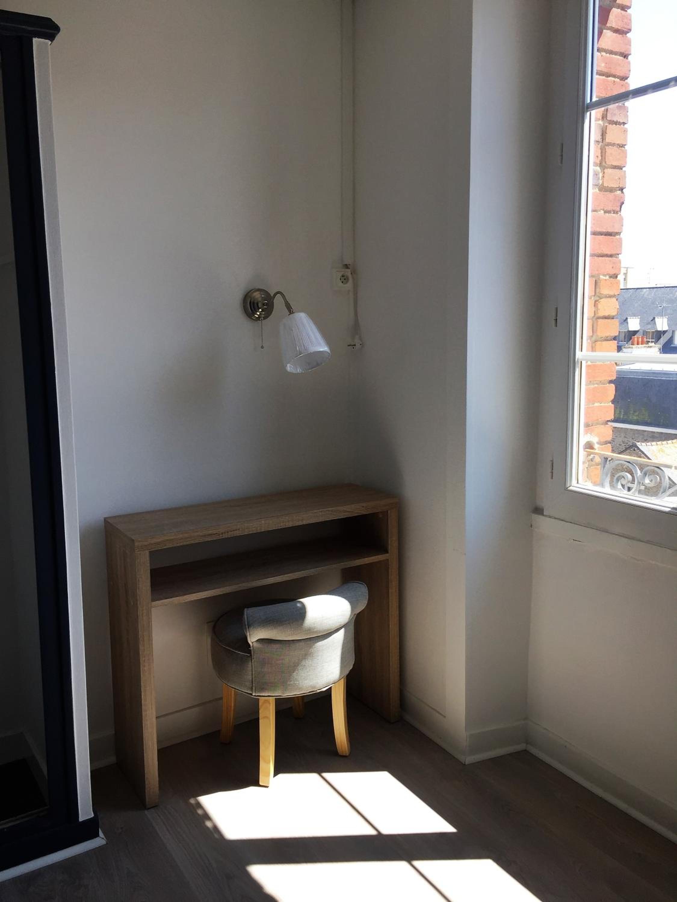 Standard Double Room - Photo 5