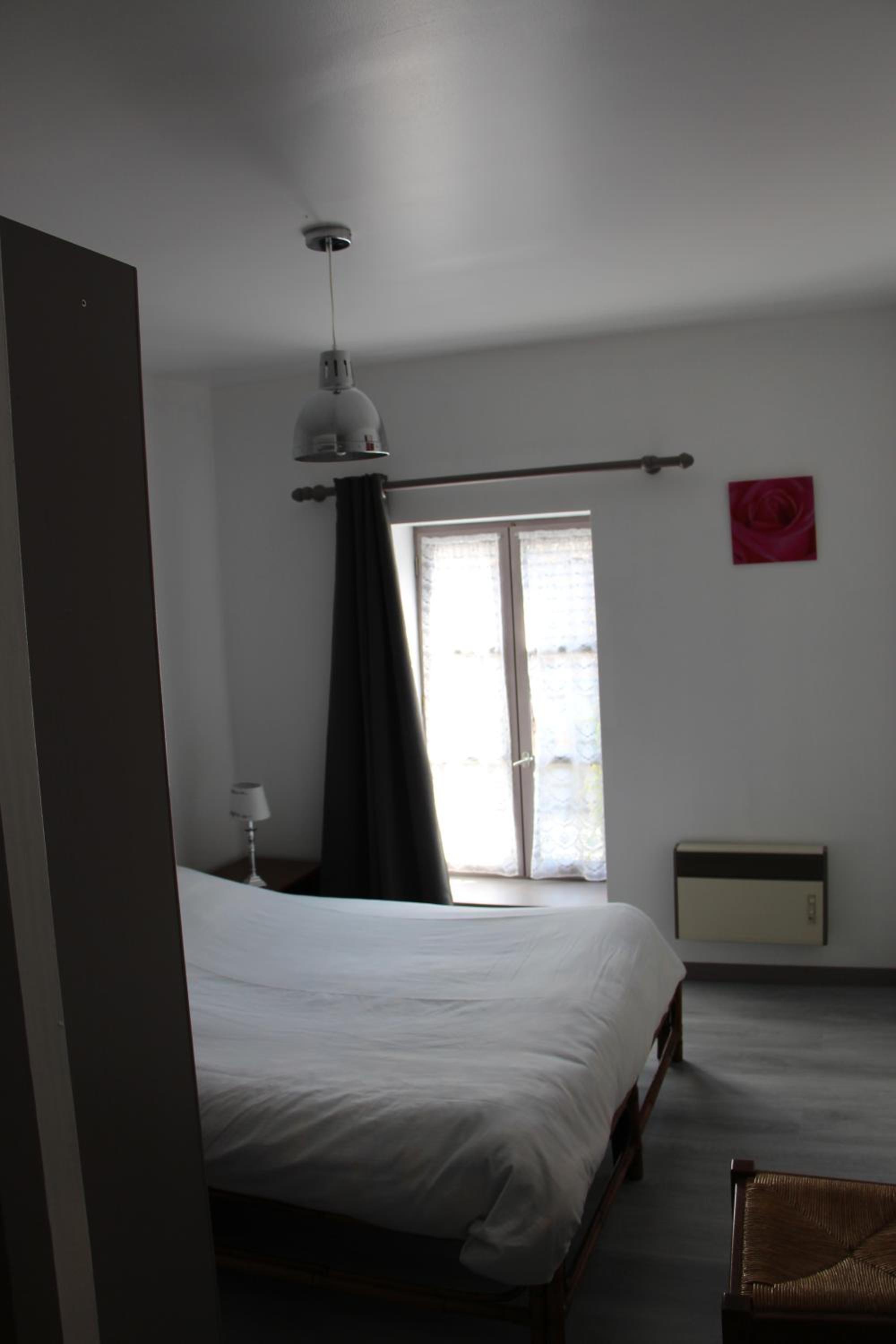 Double Room - Photo 5