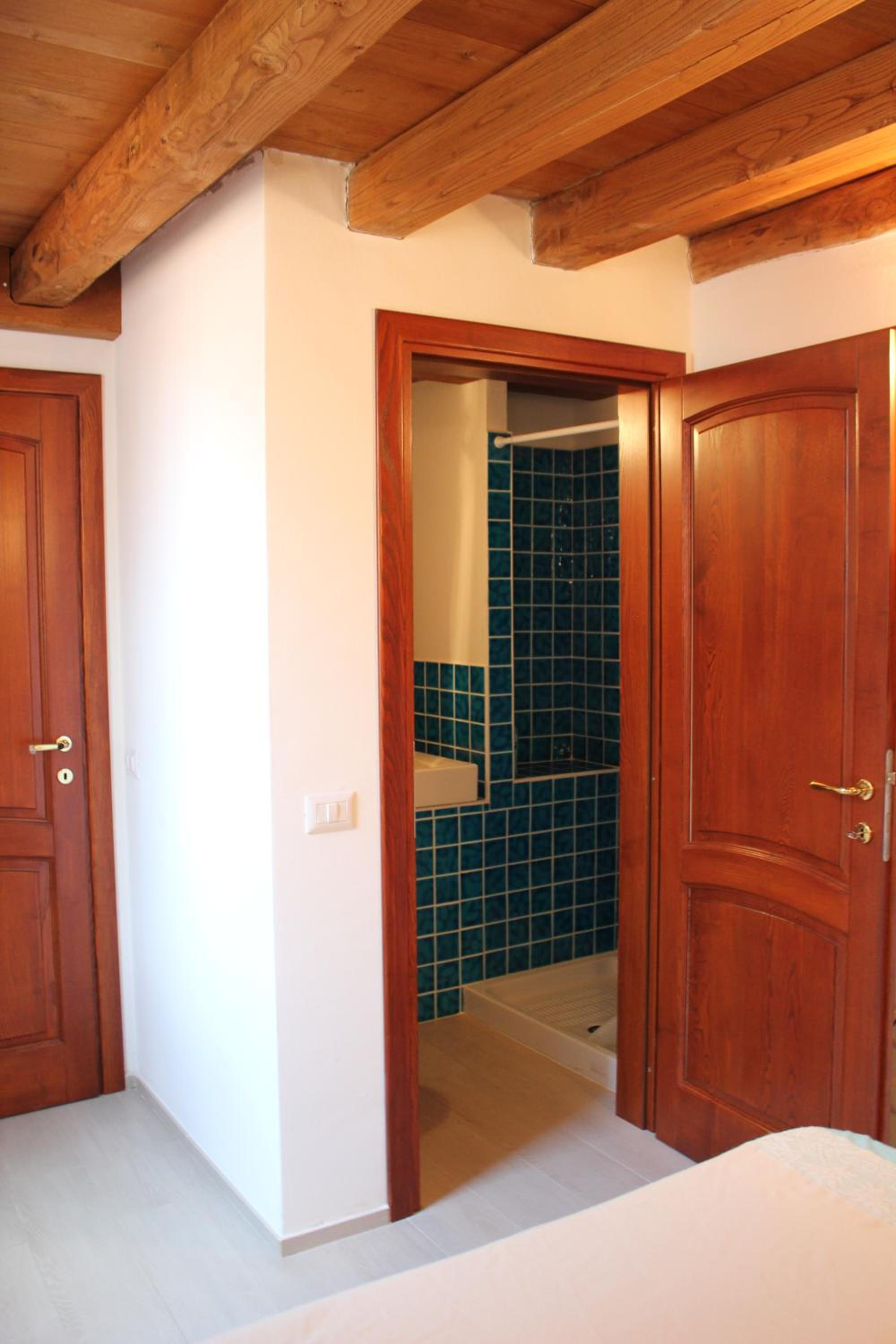 Small Double Room - Photo 2