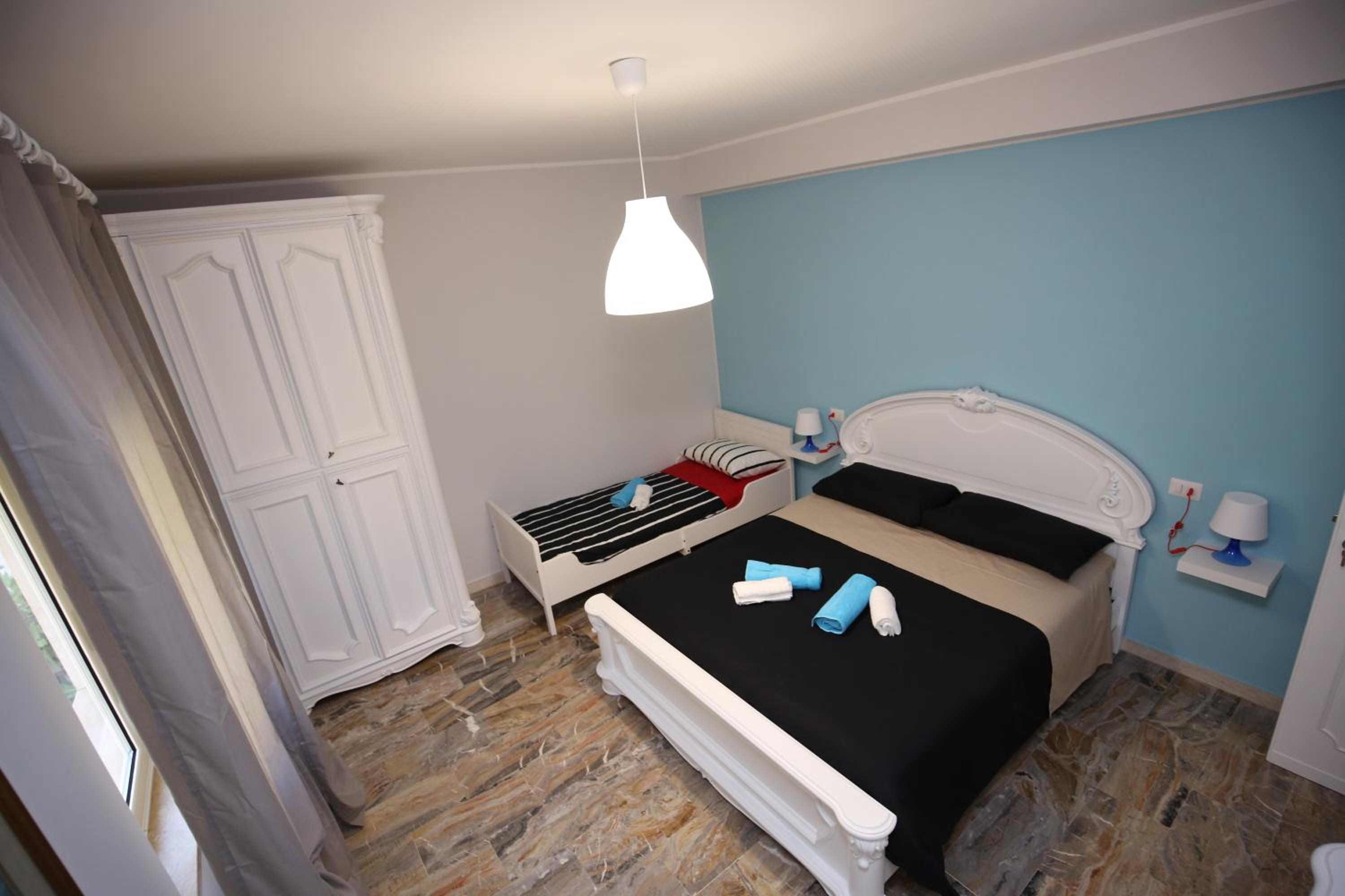 Triple Room with Shared Bathroom