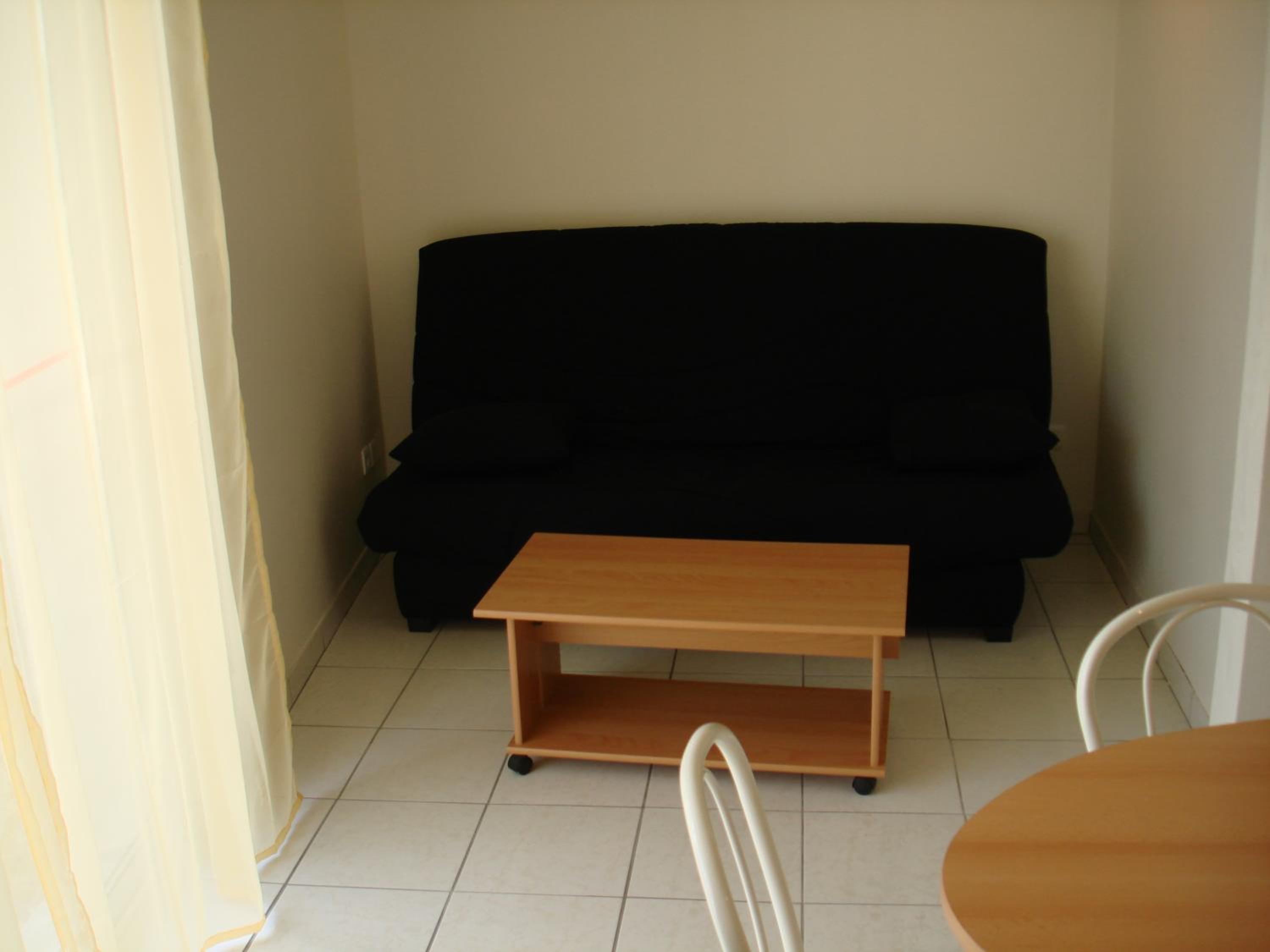 Two-Bedroom House photo 2
