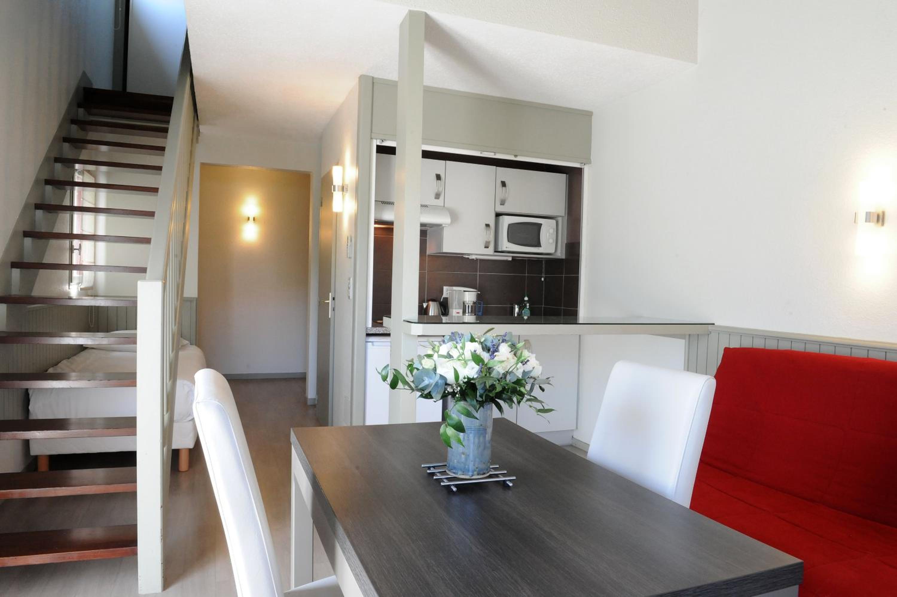 Duplex Apartment photo 3