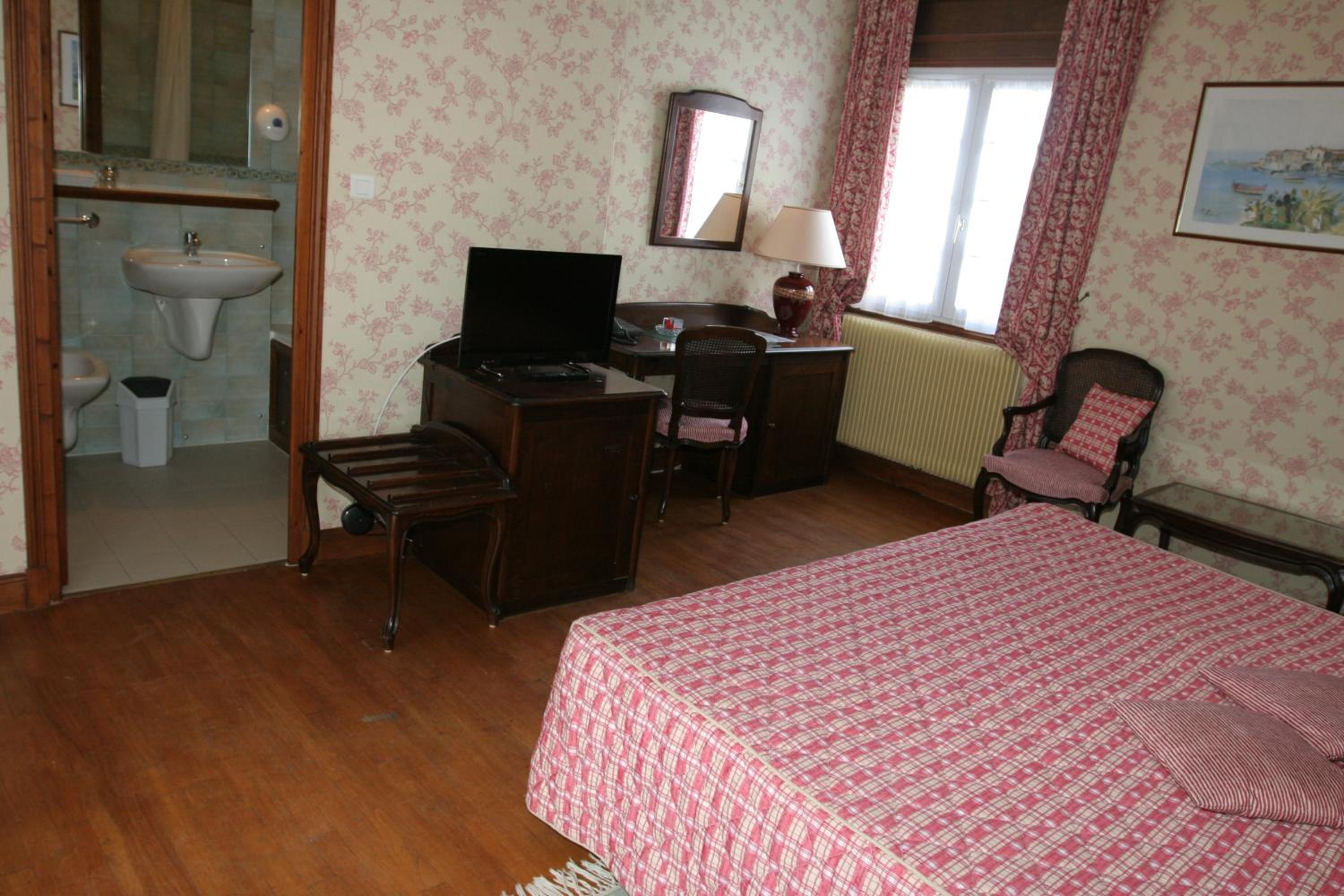 Superior Double Room - Photo 1