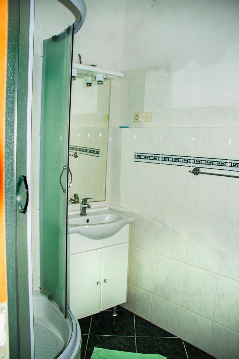 Studio Apartment photo 2