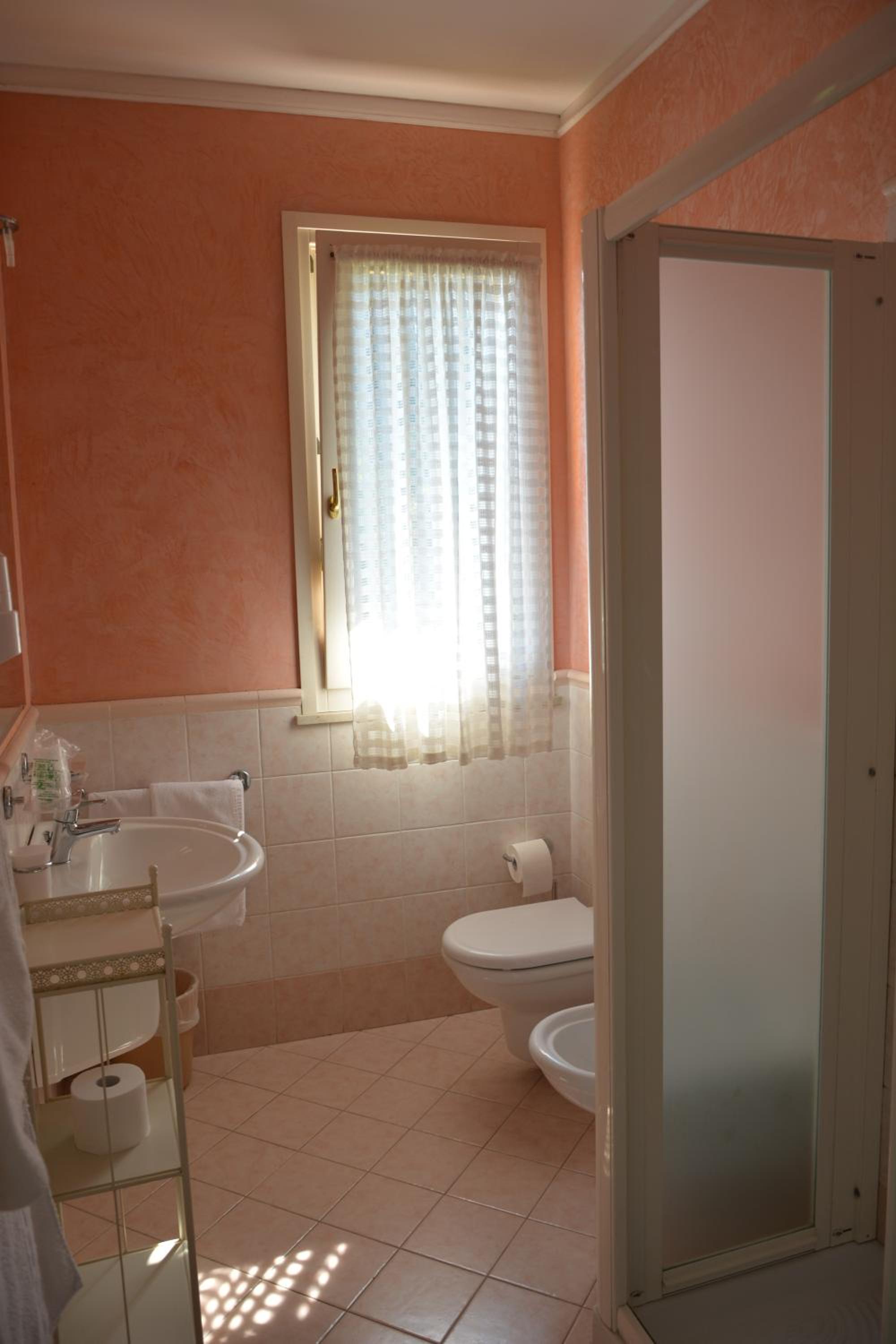 Double Room with Lake View photo 3