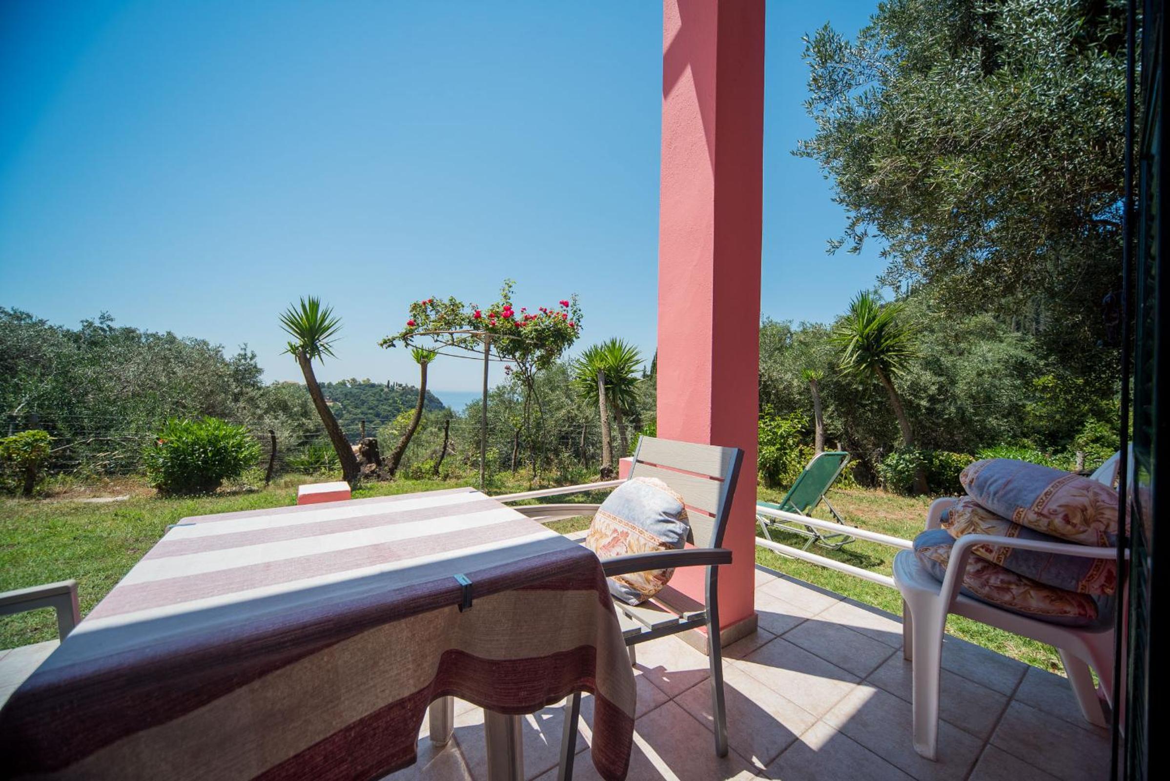 One-Bedroom Apartment with Sea View