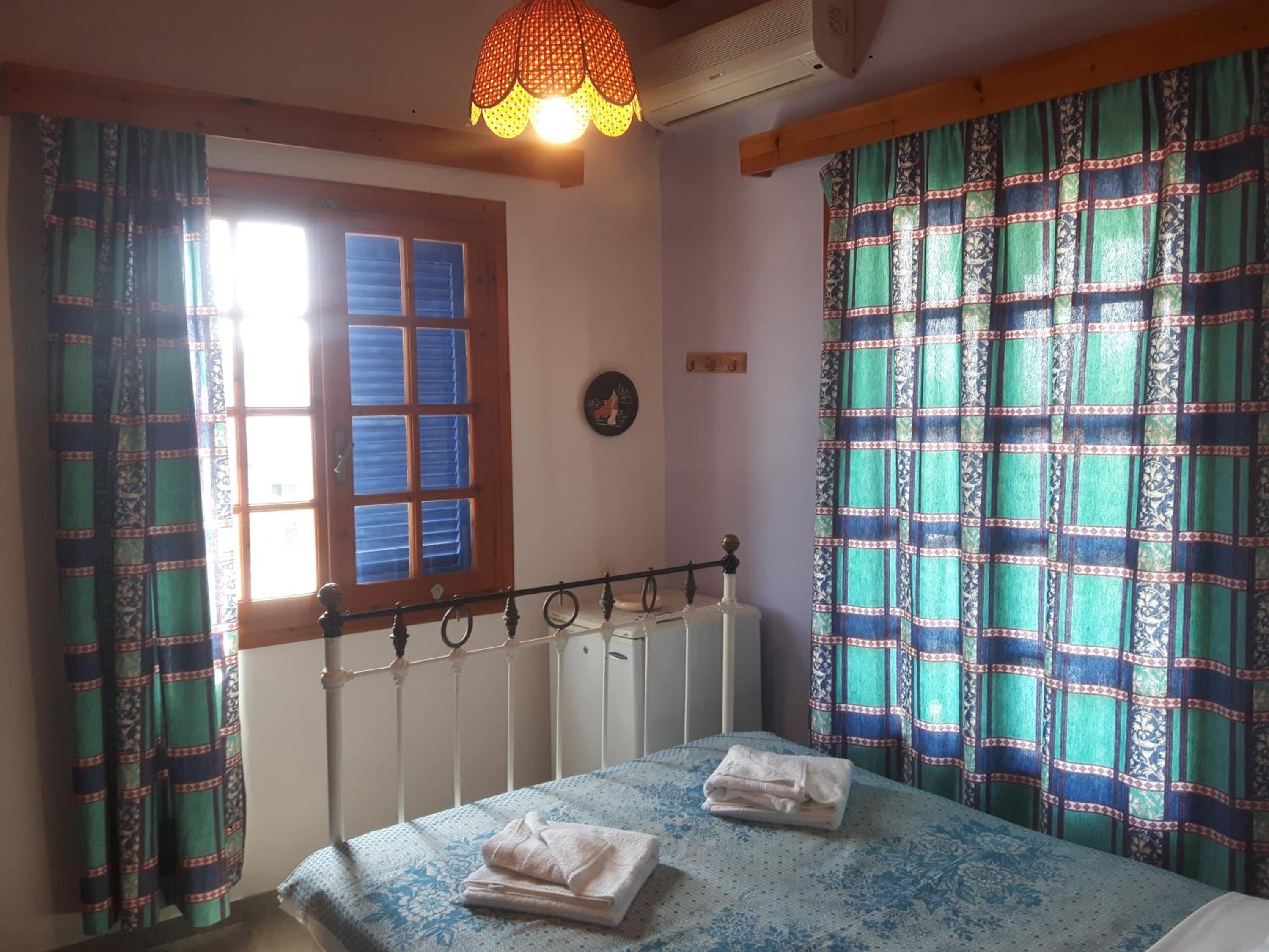 Standard Double Room - Photo 2