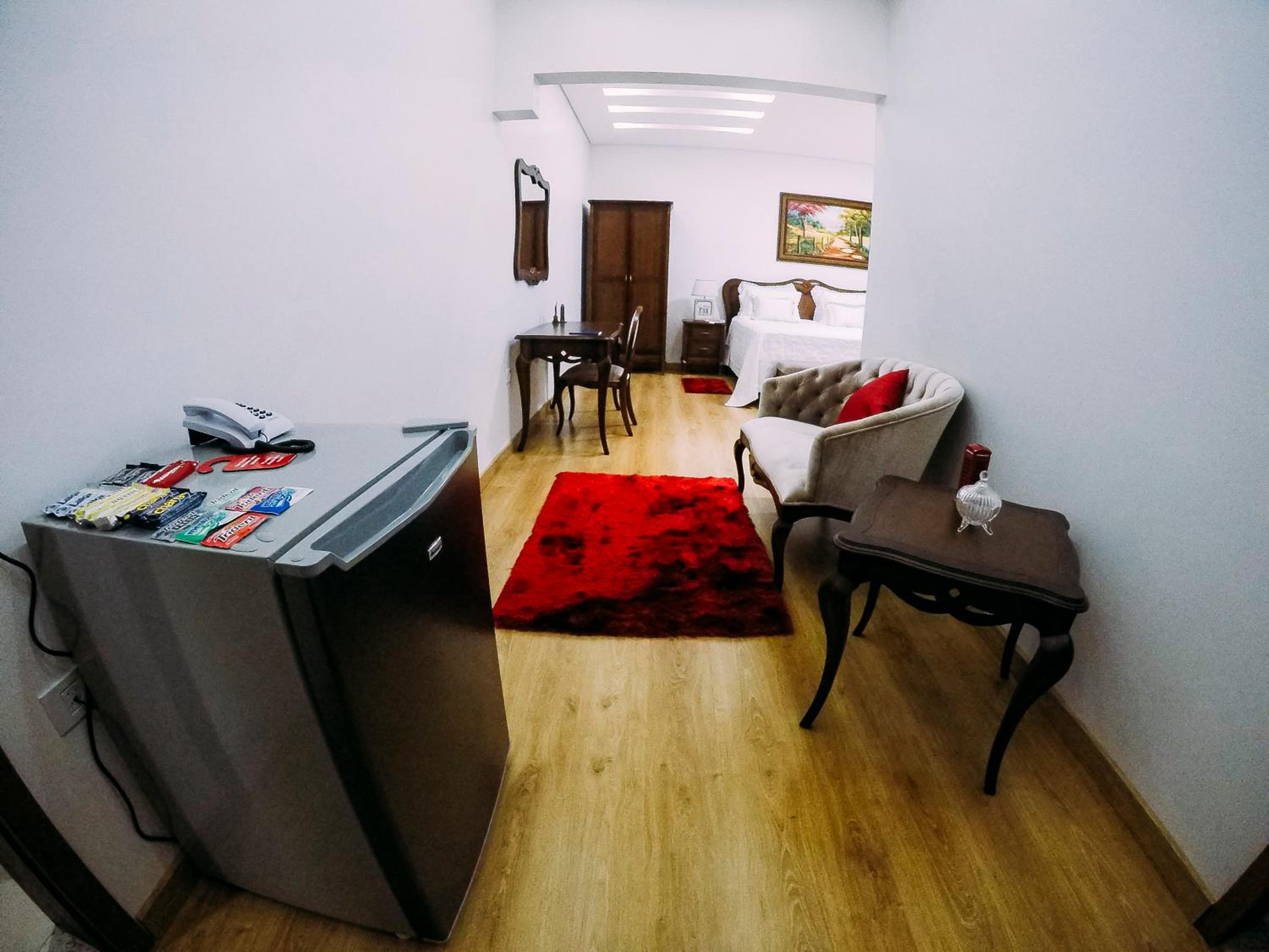King Suite with Spa Bath photo 3